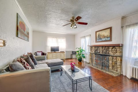 South Euclid Apt Less Than 10 Mi to Downtown Cleveland! Apartment in Cleveland Heights