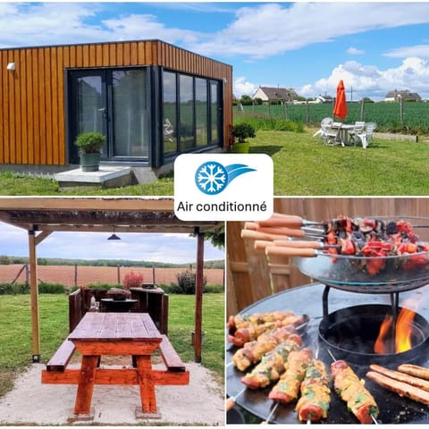 Chalet moderne avec grandes baies vitrées et espace plancha Chalet in Bourgogne-Franche-Comté