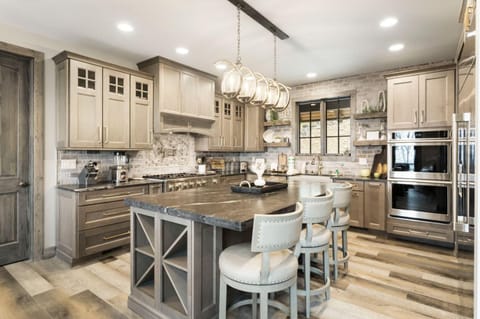 Sunset Ridge Hideaway House in Beech Mountain