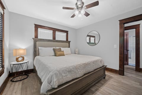 Amys Place Remolded 4 Bedroom near Arkansas Tech House in Russellville