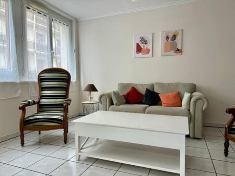 F3 Plein Cœur Centre Clermont FD avec Parking Montrognon Apartment in Clermont-Ferrand