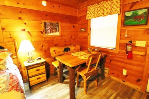 Alpine Mountain Sweetheart Cabin Jacuzzi #8 Cabin in White County