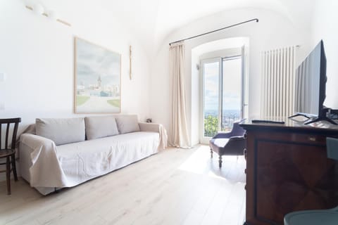 TV and multimedia, Living room, Photo of the whole room