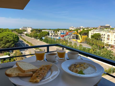View (from property/room), View (from property/room), Balcony/Terrace, Balcony/Terrace, Sea view, Sea view, Breakfast