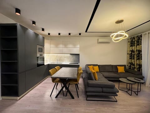 Kitchen or kitchenette, Living room, Dining area