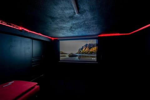 La Provence : Piscine, Tennis, Cinéma & Plus Villa in Roquefort-les-Pins