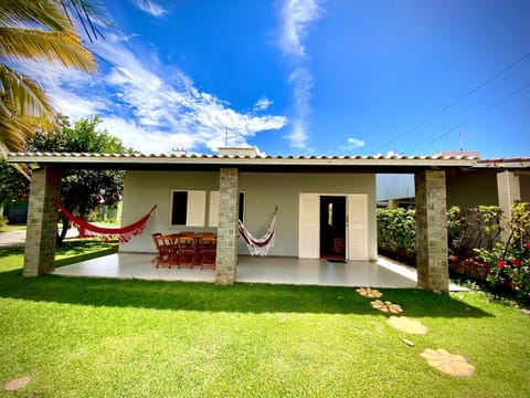 Property building, Patio, Day, Garden, Garden view