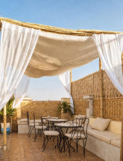 Patio, Dining area, Breakfast