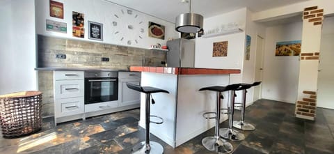 Cosy 2 bedroom apartment on 5 floor with balcony in the centre of Denia near the playa- SPAIN Apartment in Dénia