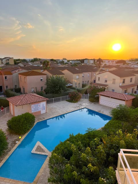 Property building, Solarium, Swimming pool, Sunset