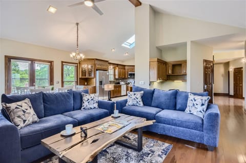 Gorgeous 5 Acre Estate Near Nashville! - F2 House in Franklin