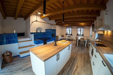 Communal lounge/ TV room, Kitchen or kitchenette