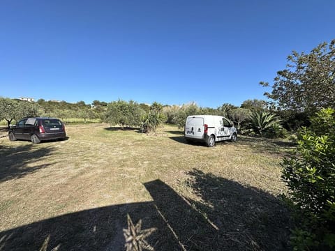 Casa 248 con ampio giardino a Calasetta Apartment in Calasetta