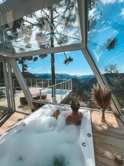Hot Tub, Hot Tub