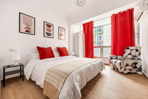 Bed, Photo of the whole room, Bedroom