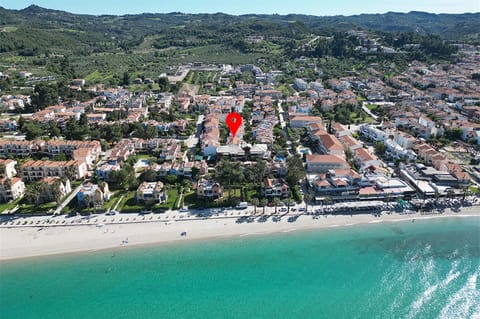 Neighbourhood, Bird's eye view, Beach, Sea view, Street view, Location