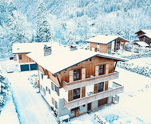 Sauna Bain Nordique Cinéma Vue Montange Chalet in Chamonix