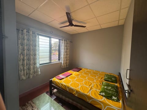 Bed, Bedroom, Family