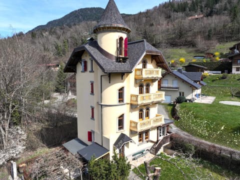 Property building, Day, Natural landscape, Mountain view