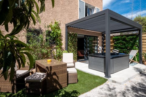 Patio, Garden, Garden view