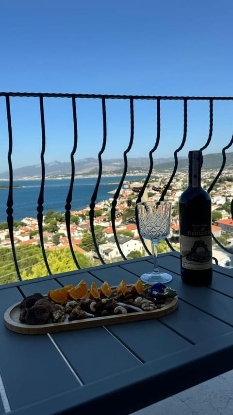 Day, View (from property/room), Balcony/Terrace, Food and drinks, Dining area, Sea view, Drinks