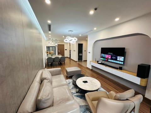 Communal lounge/ TV room, TV and multimedia, Kitchen or kitchenette, Living room, Seating area, Evening entertainment