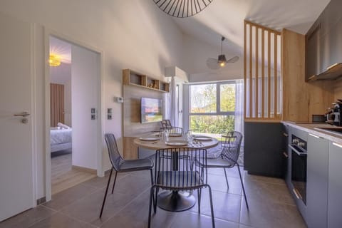 Communal lounge/ TV room, Kitchen or kitchenette