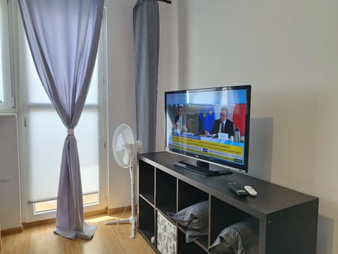 Communal lounge/ TV room, TV and multimedia, Evening entertainment