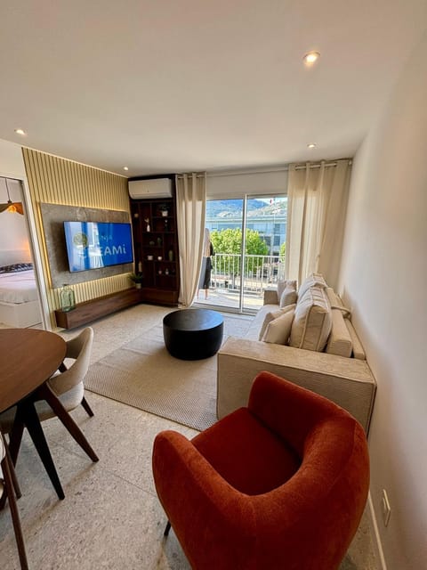 TV and multimedia, View (from property/room), Living room, Seating area