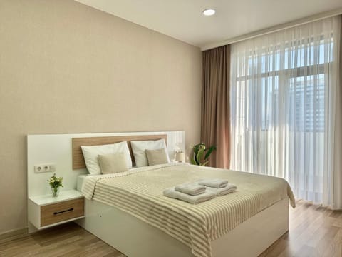 Bed, Bedroom, towels