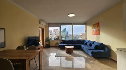 Living room, Seating area, Evening entertainment