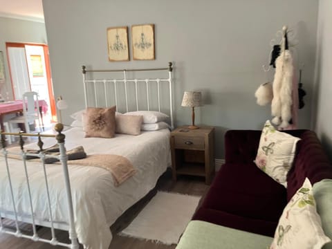 Gatsby Suite, with pool in quiet area, close to town Apartment in Stellenbosch