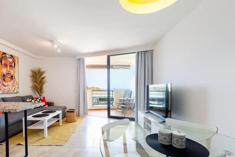 Communal lounge/ TV room, Living room, Seating area, Dining area