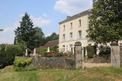 Le Clos de Paris Bed and Breakfast in Normandy