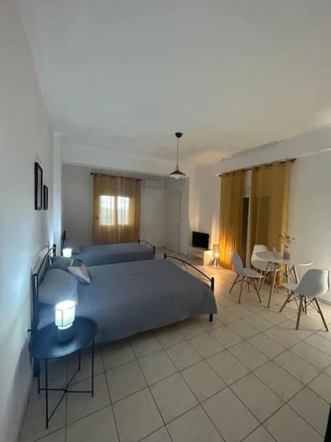 Bed, Living room, Photo of the whole room, Bedroom