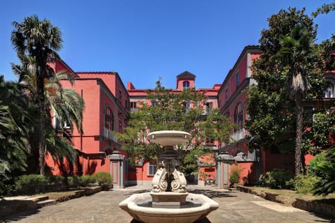 Inner courtyard view