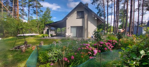 Property building, Natural landscape, Garden view