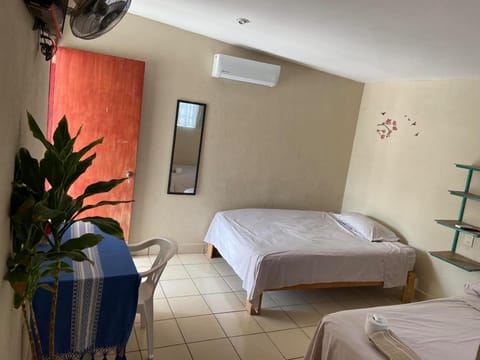 Habitación de Manuel.. ac wifi óptico privada Vacation rental in Brisas de Zicatela