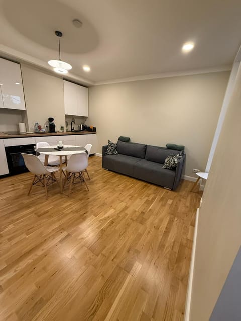 Living room, Dining area, kitchen