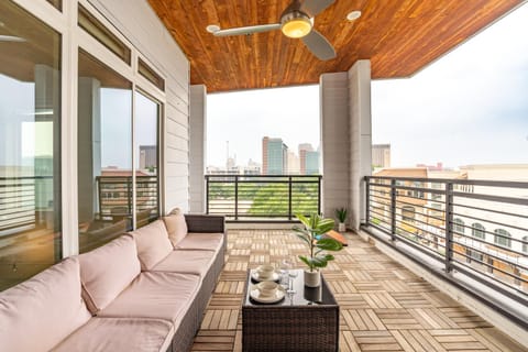 Patio, Day, View (from property/room), Balcony/Terrace, Seating area