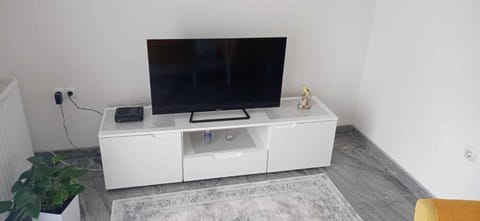 Communal lounge/ TV room, TV and multimedia, Evening entertainment