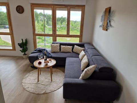 Happy Guest, 13 min Disneyland Paris Apartment in Bussy-Saint-Georges