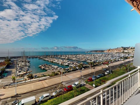 Vaste 2P climatisé avec terrasses, garage et Wifi à Menton - FR-1-196-352 Apartment in Menton