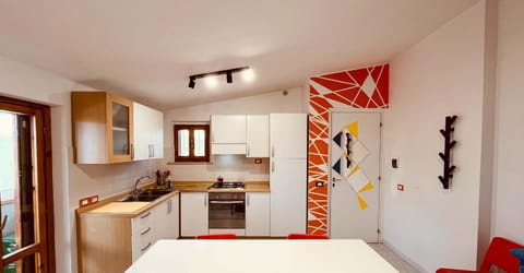 Kitchen or kitchenette, Living room, pet friendly