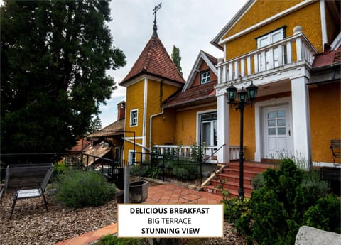 Property building, Day, Garden view, Street view