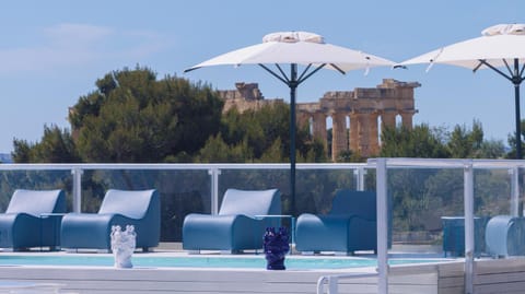 Balcony/Terrace, Pool view