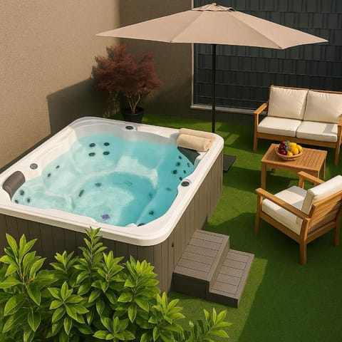 Luxury Modern Oasis with Private Garden" Grand Jacuzzi" Apartment in Podstrana