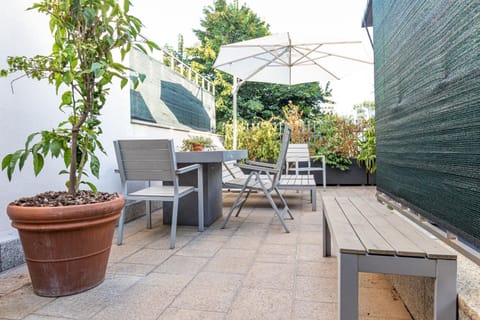 Balcony/Terrace, Dining area