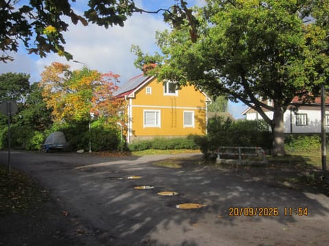 Property building, Street view