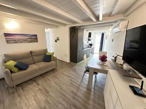 Comodo e funzionale appartamento in pieno centro a Sant'Antioco C228 Apartment in Sardinia